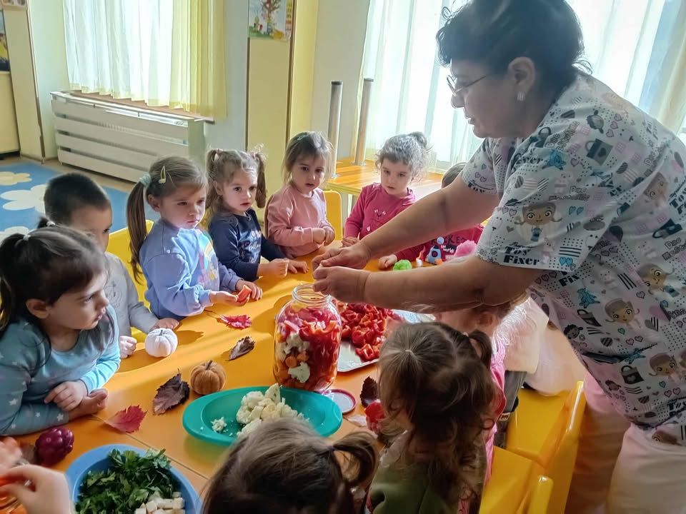 Туршийки - вкусотийки в ДГ "Делфинче" 3